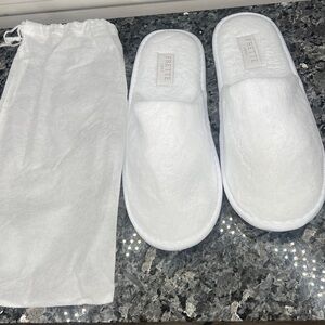 Frette Plush Slippers Sz 12 For the Ritz Carlton Hotels - White, New in Bag